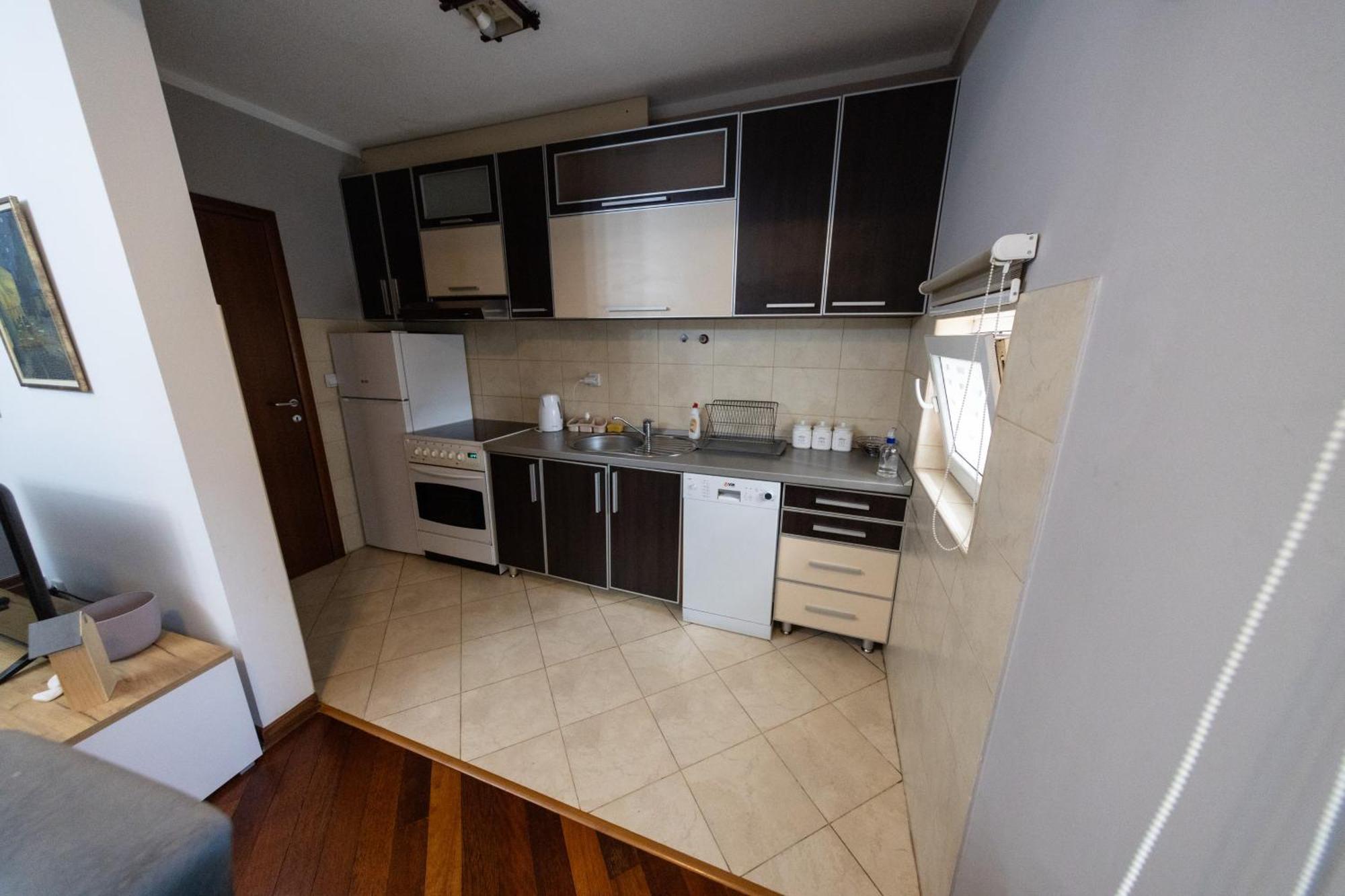 Lux Place Apartments Downtown Kragujevac Buitenkant foto
